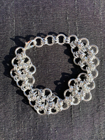 Diamond-Shaped Chainmail Bracelet